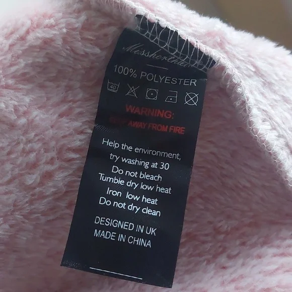 New Pink Medium Robe - Picture 6 of 7